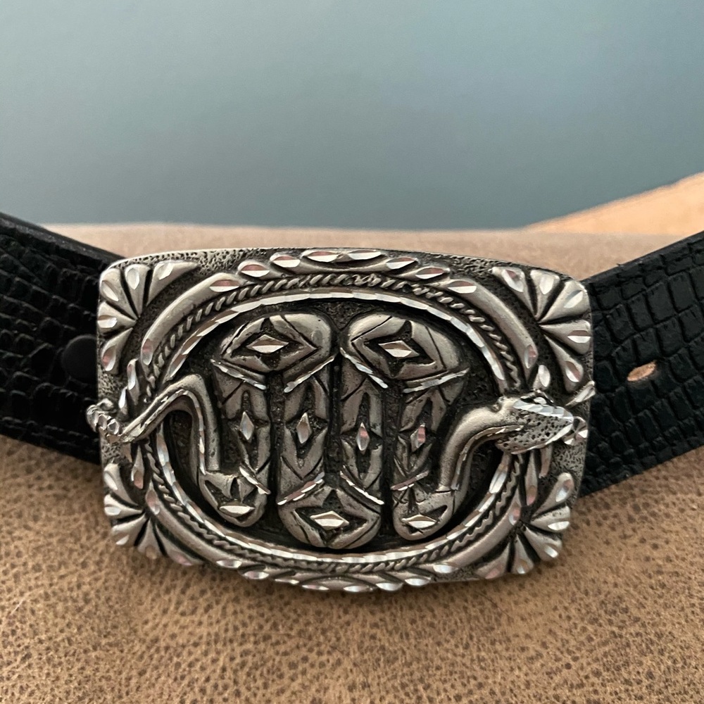 Snake black leather belt